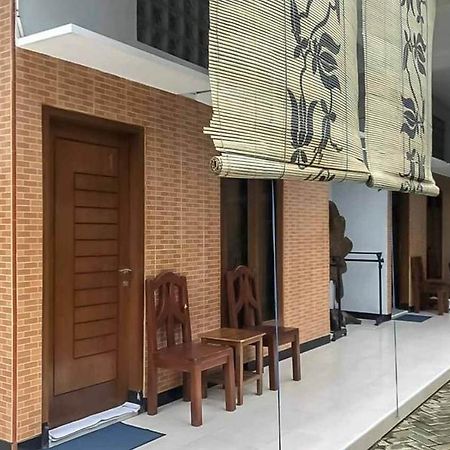 Malang Hill Syariah Redpartner Hotel Luaran gambar