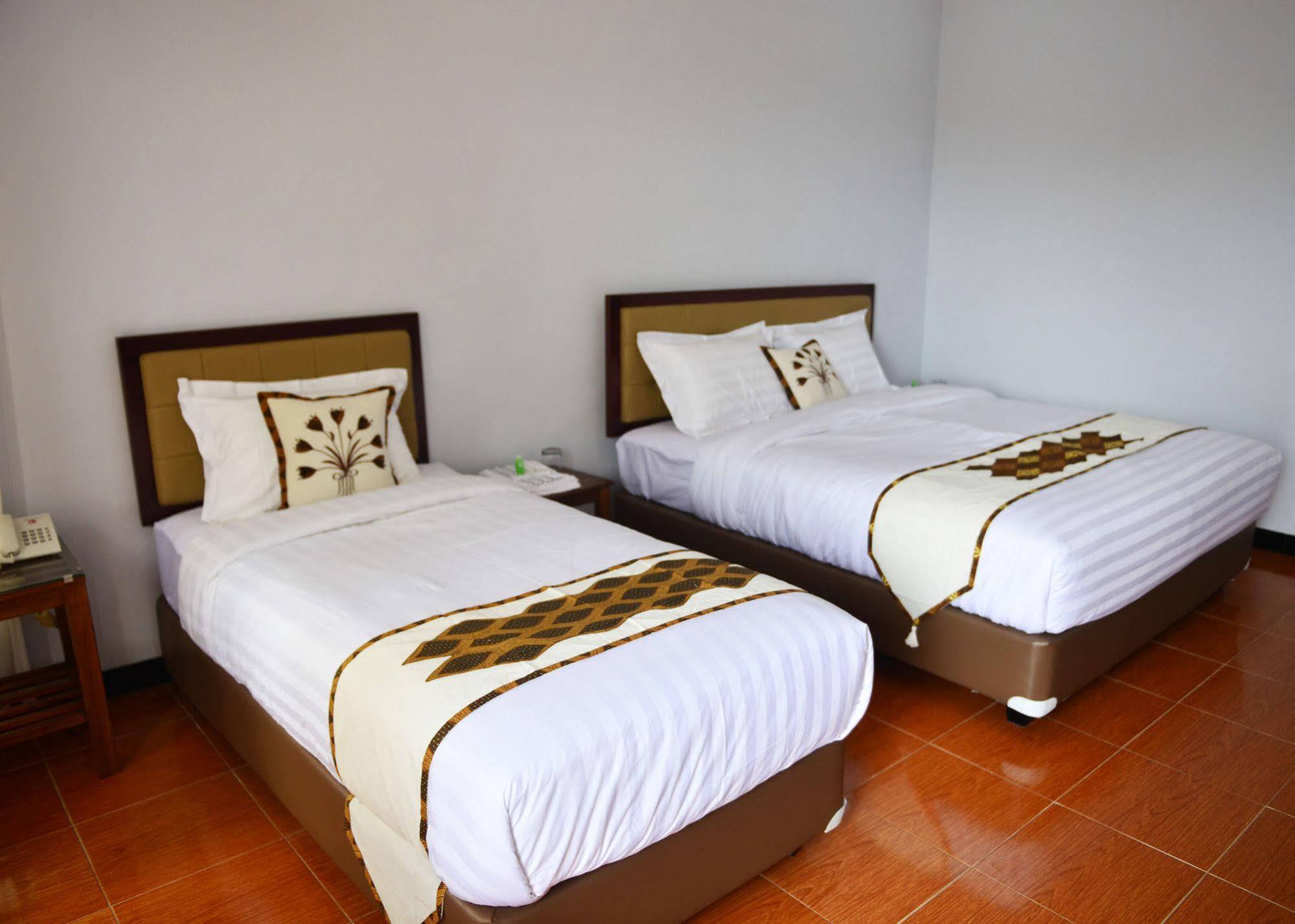Malang Hill Syariah Redpartner Hotel Luaran gambar
